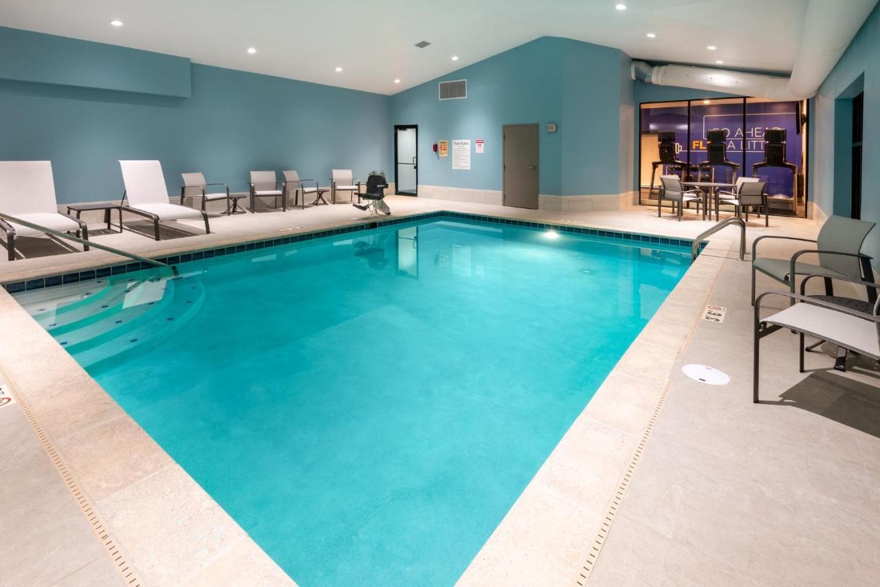 Holiday Inn Express & Suites Wadsworth By Ihg Екстер'єр фото