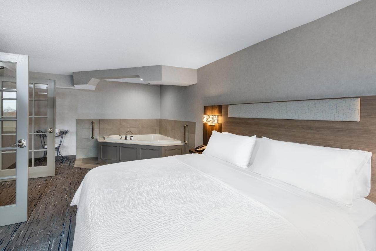 Holiday Inn Express & Suites Wadsworth By Ihg Екстер'єр фото