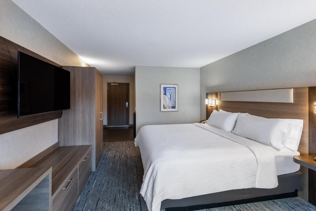 Holiday Inn Express & Suites Wadsworth By Ihg Екстер'єр фото