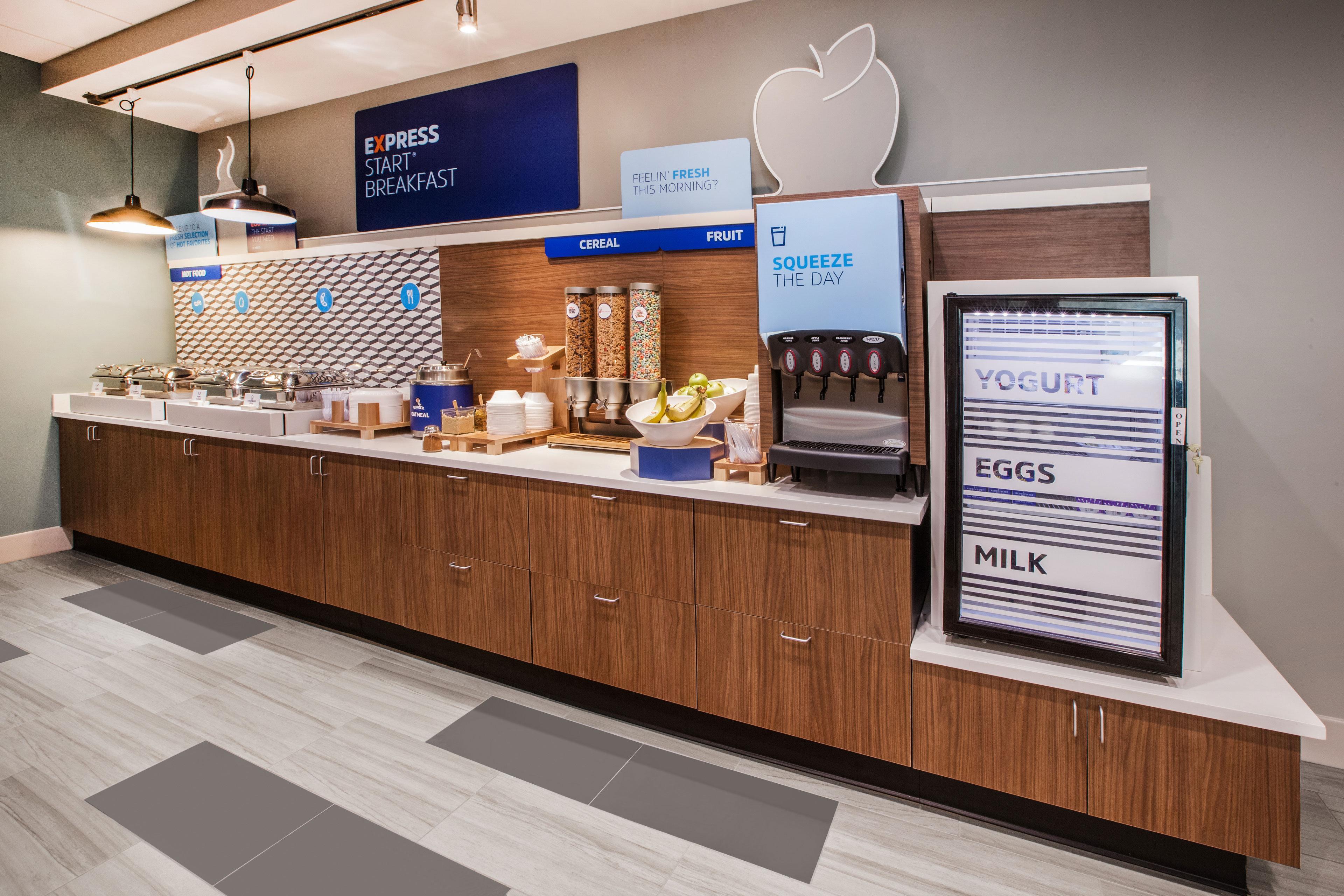 Holiday Inn Express & Suites Wadsworth By Ihg Екстер'єр фото