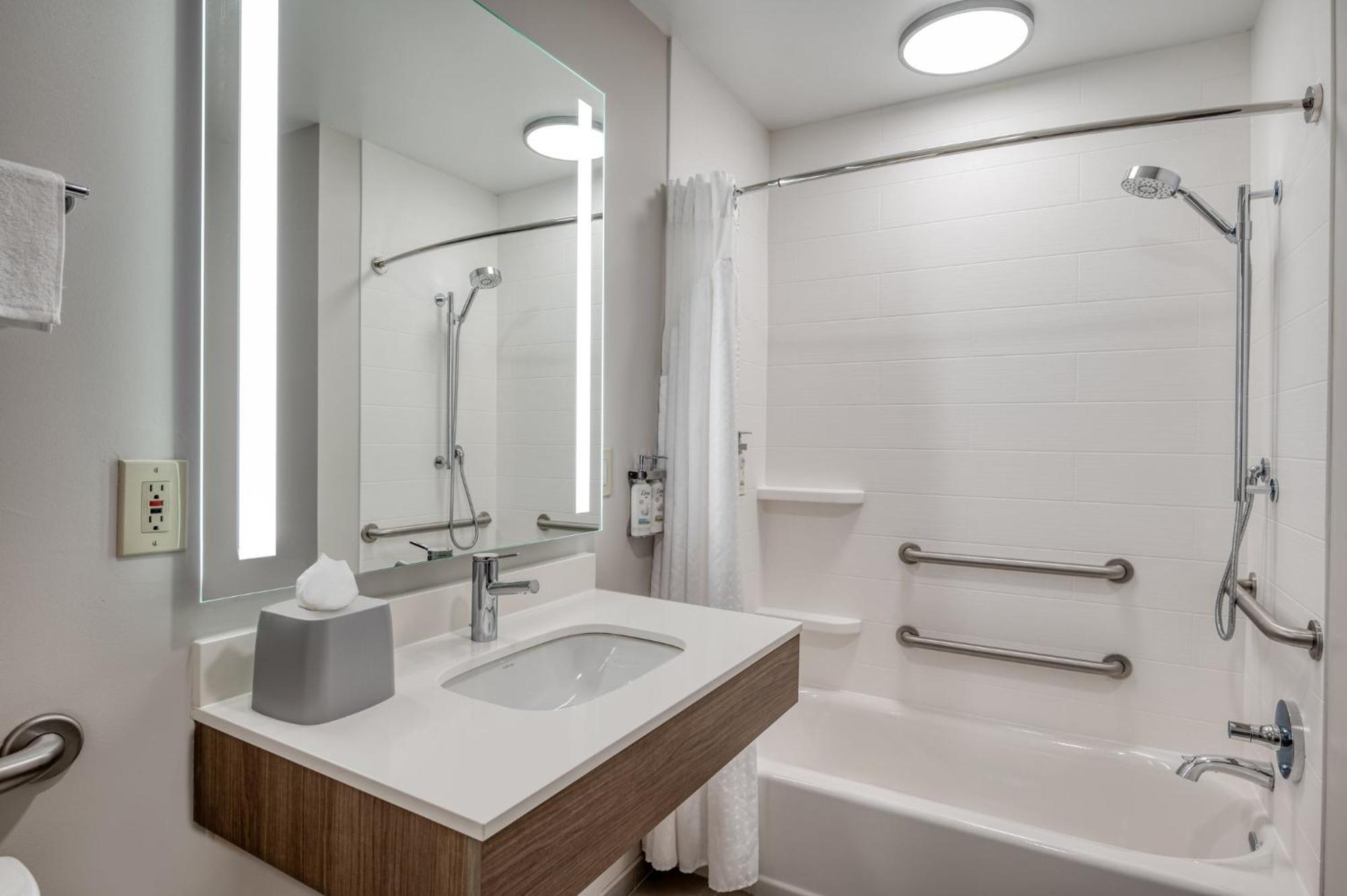 Holiday Inn Express & Suites Wadsworth By Ihg Екстер'єр фото