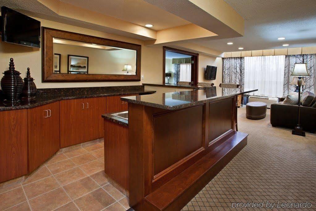 Holiday Inn Express & Suites Wadsworth By Ihg Екстер'єр фото